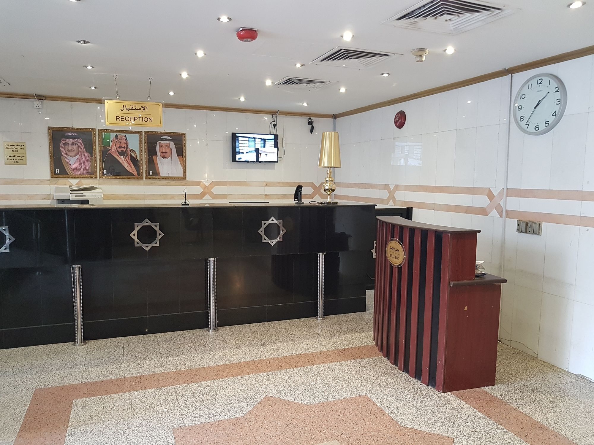 Taiba Suites Madinah Medyna Zewnętrze zdjęcie Reception